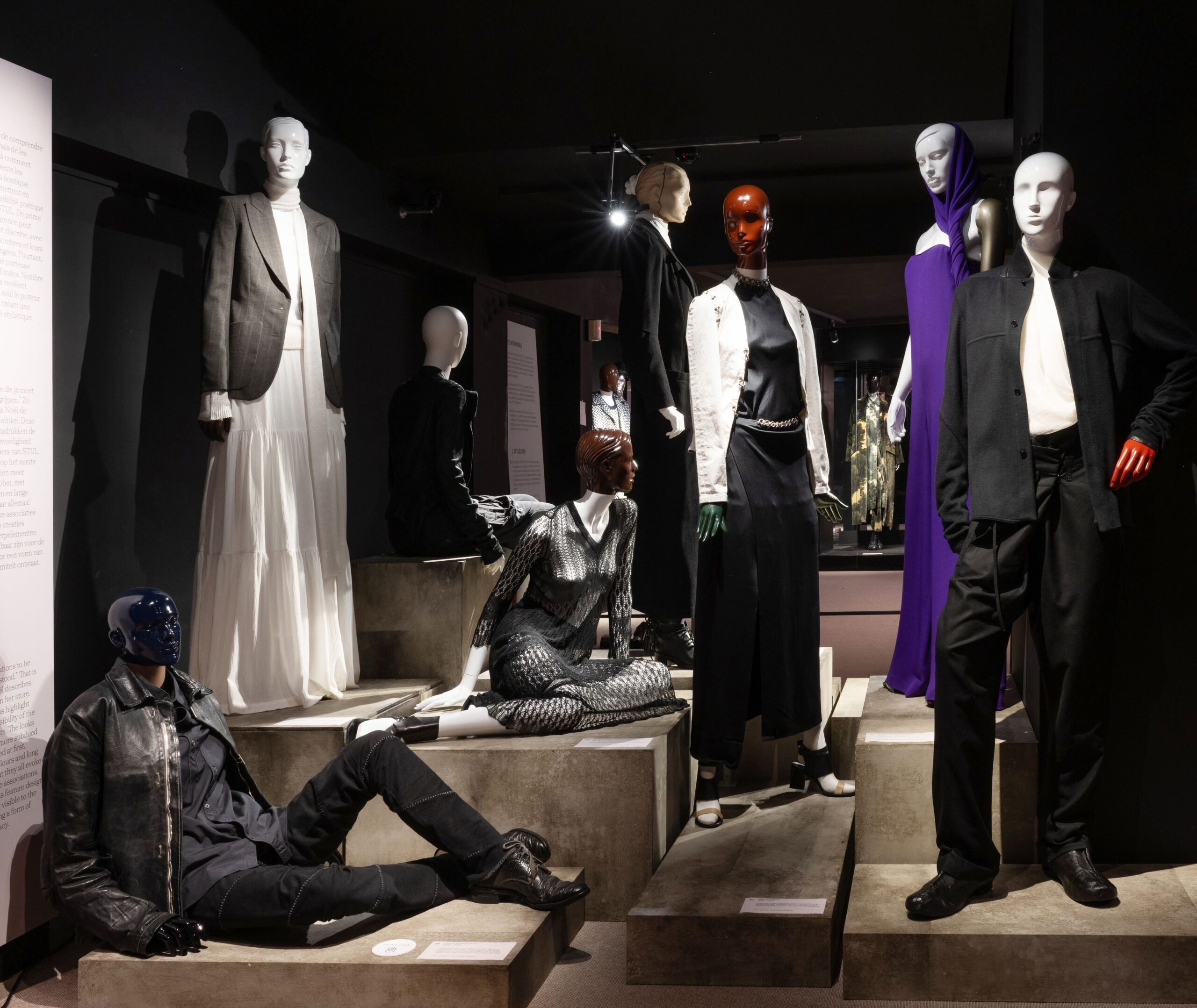 Mannequins inside the Fashion & Lace Museum